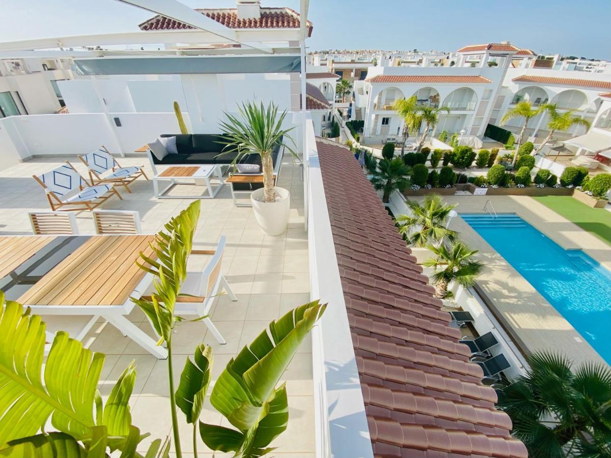 Fortuna Penthouse With Roof Terrace, Ac And Pool Рохалес Экстерьер фото