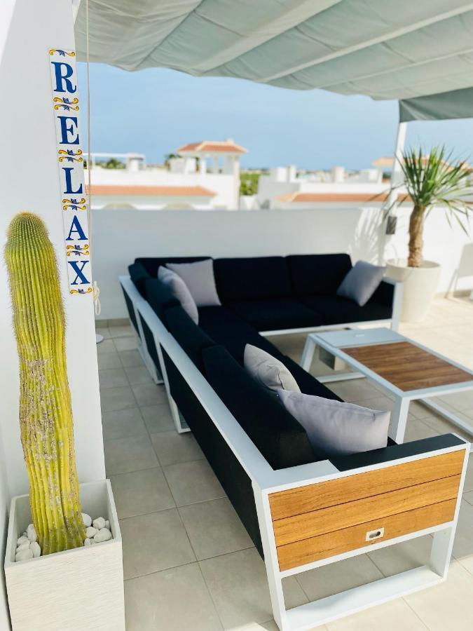 Fortuna Penthouse With Roof Terrace, Ac And Pool Рохалес Экстерьер фото