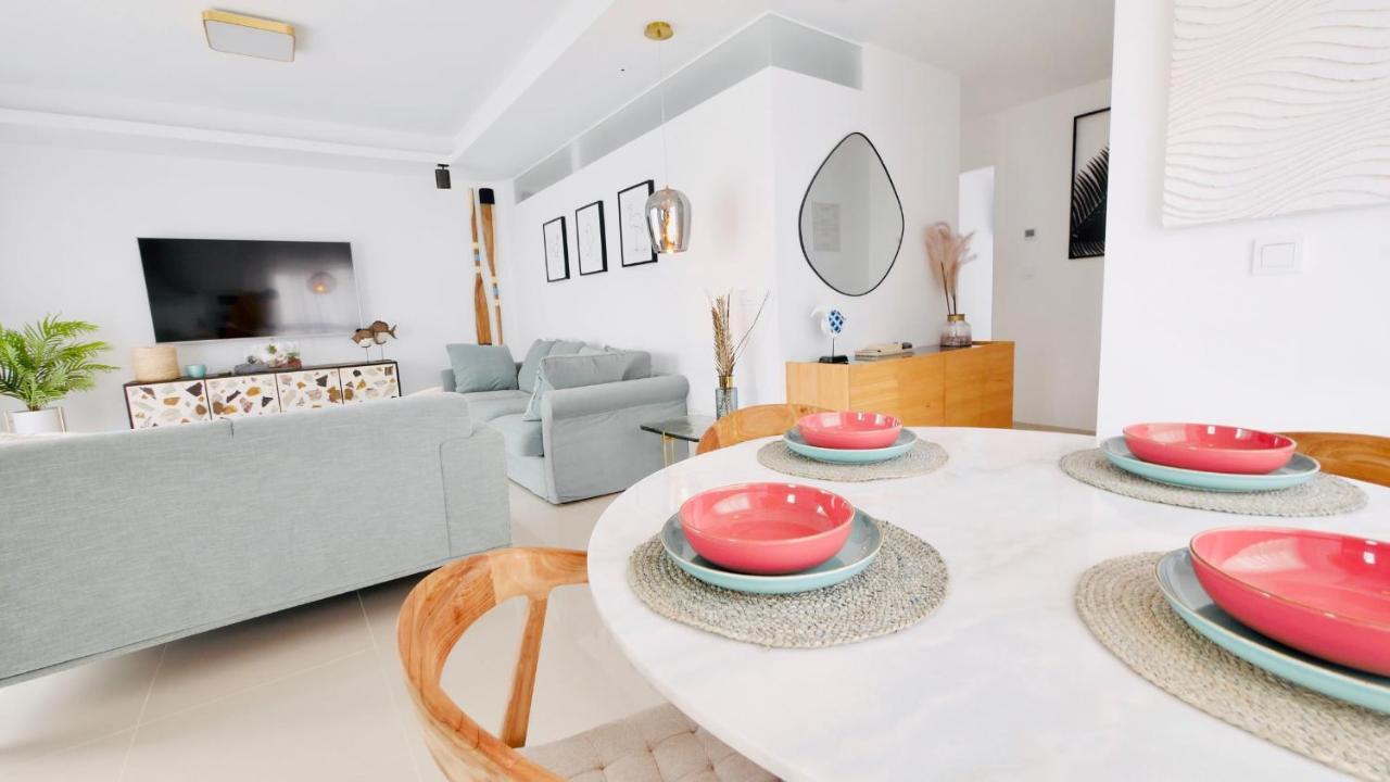 Fortuna Penthouse With Roof Terrace, Ac And Pool Рохалес Экстерьер фото