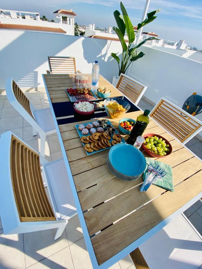 Fortuna Penthouse With Roof Terrace, Ac And Pool Рохалес Экстерьер фото