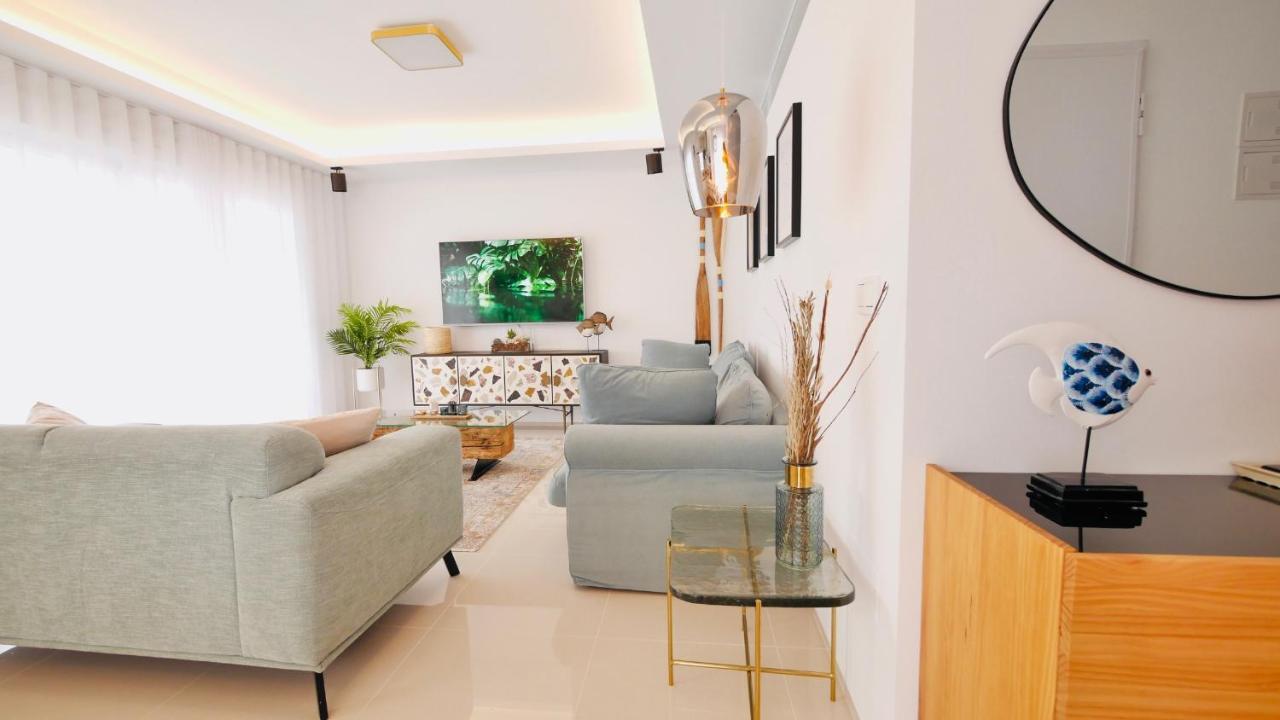 Fortuna Penthouse With Roof Terrace, Ac And Pool Рохалес Экстерьер фото