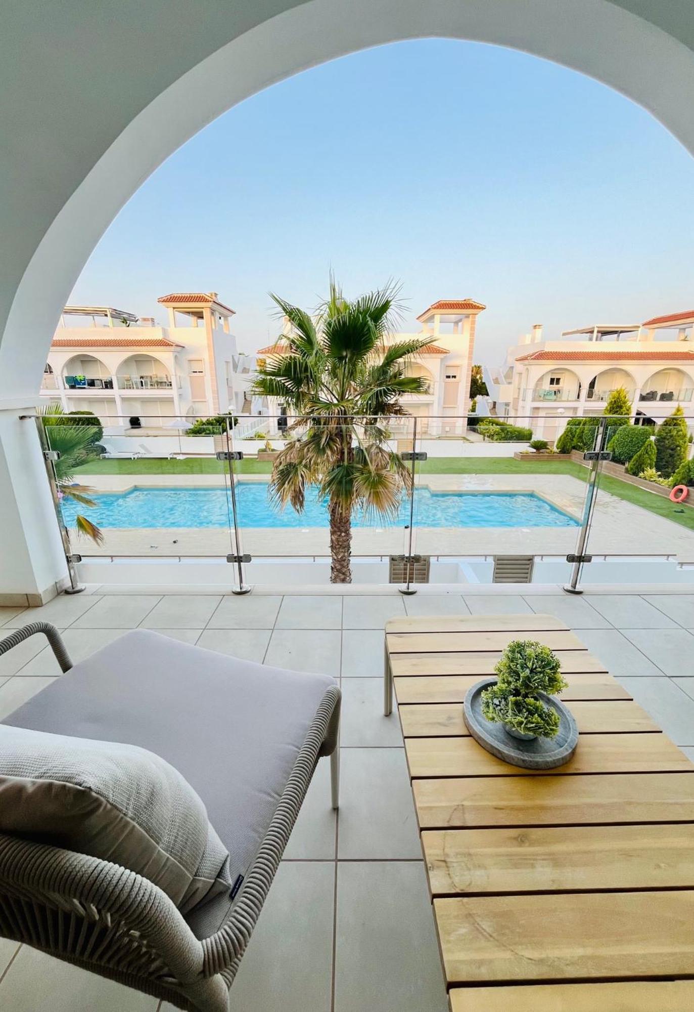 Fortuna Penthouse With Roof Terrace, Ac And Pool Рохалес Экстерьер фото
